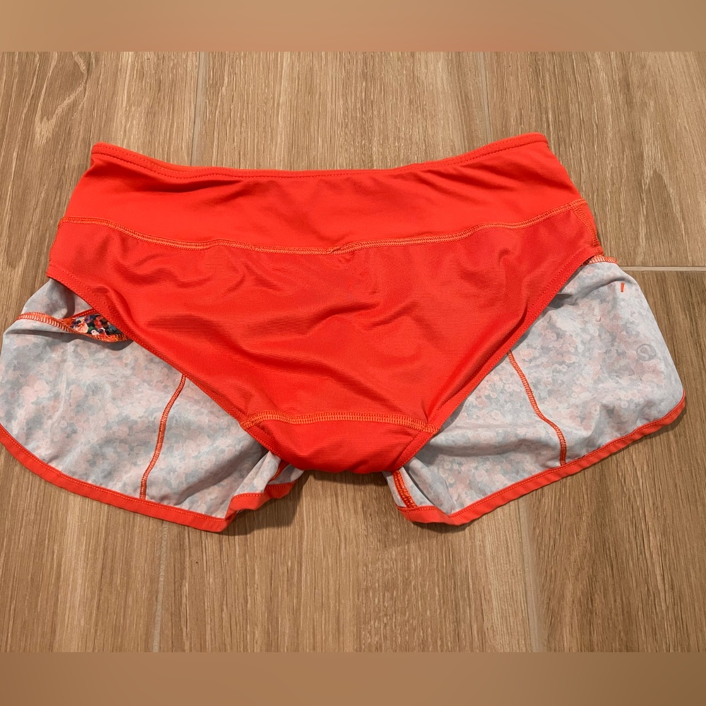 Lululemon Run: Speed Short *4 way stretch in Prism Petal Multi/ Atomic Red - Picture 5 of 7